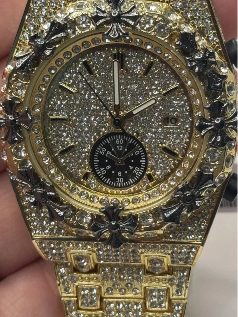 A1 Certified stainless steel wristwatch, gold tone, cz